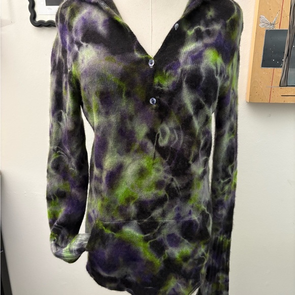 Cashmere sweater - Picture 1 of 6
